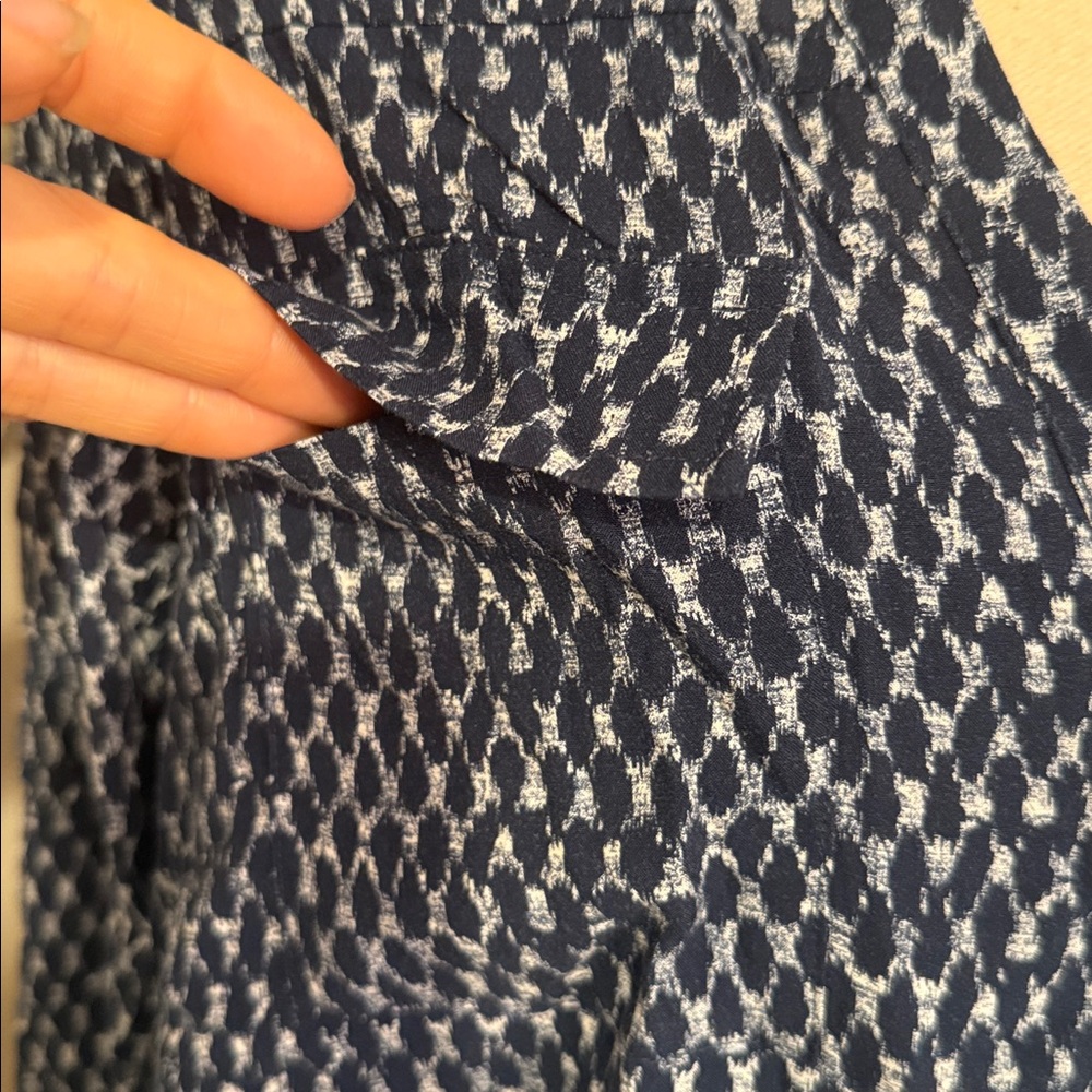 Women's Navy Patterned Button-Front Blouse Size L… - image 2